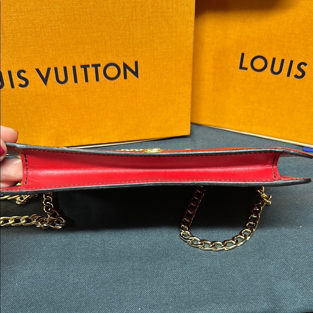 Louis Vuitton Epi Leather Clutch mini bag - Picture 13 of 13